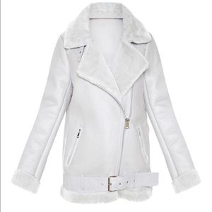 PrettyLittleThing Grey Oversized PU Aviator